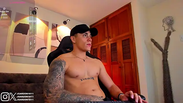  joansoto online show from 04-20-26, 08:43