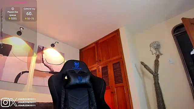  joansoto online show from 03-26-26, 01:31