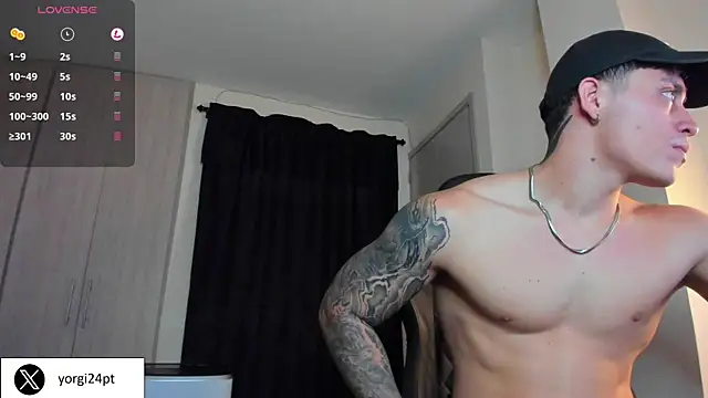 Snapshot of _joansoto chatting on 03-15-25, 03:06  joansoto online show from 03-15-25, 03:06