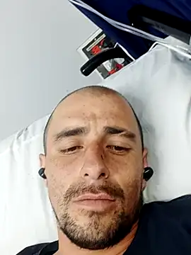 Snapshot of fire_menxxx001 chatting on 12-02-24, 11:24 fire menxxx001 online show from 12-02-24, 11:24