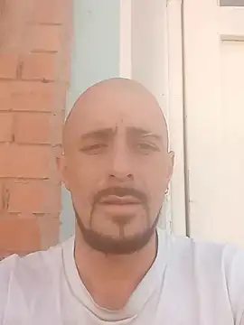 Snapshot of fire_menxxx001 chatting on 12-15-25, 04:13 fire menxxx001 online show from 12-15-25, 04:13