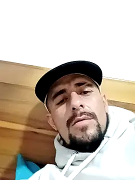 Snapshot of fire_menxxx001 chatting on 12-14-24, 11:39 fire menxxx001 online show from 12-14-24, 11:39