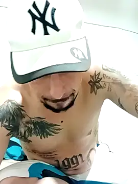 Snapshot of fire_menxxx001 chatting on 01-25-25, 11:32 fire menxxx001 online show from 01-25-25, 11:32