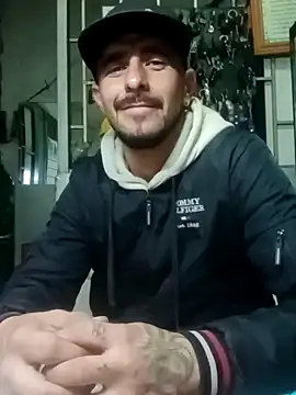 Snapshot of fire_menxxx001 chatting on 11-05-25, 06:38 fire menxxx001 online show from 11-05-25, 06:38