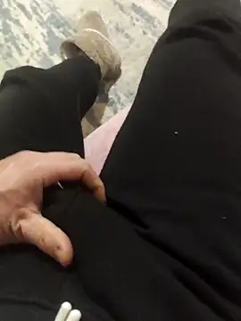 ssikerek23 online show from 12-18-25, 12:05