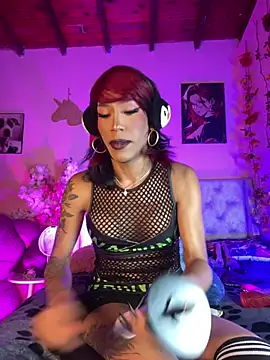 Snapshot of Alexa_Chanell_Oficial chatting on 06-05-26, 03:33 Alexa Chanell Oficial online show from 06-05-26, 03:33