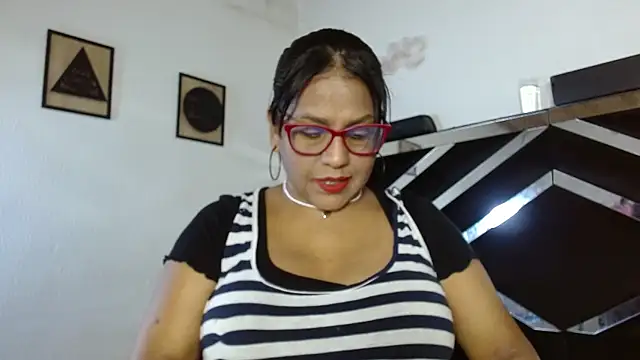 elizabeth mature23 online show from 01-14-26, 07:17