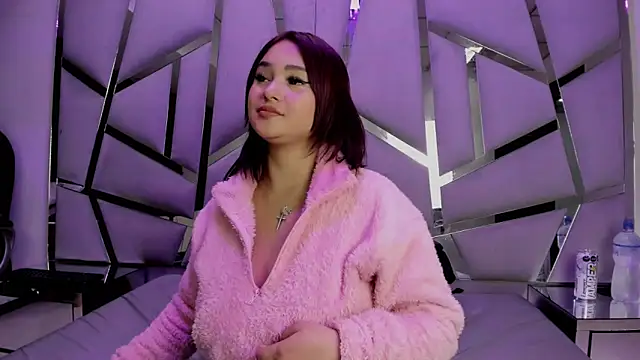 Catherinee69 x online show from 04-10-26, 04:08