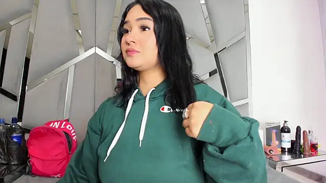 Catherinee69 x online show from 10-09-25, 02:45