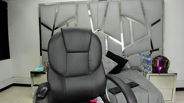 Catherinee69 x online show from 04-14-26, 03:22