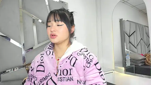 Catherinee69 x online show from 10-18-25, 03:52