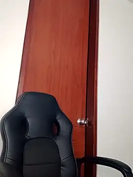 FREYJA- online show from 10-18-25, 06:43