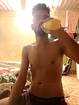 Snapshot of saggy1218 chatting on 11-02-25, 09:20 saggy1218 online show from 11-02-25, 09:20