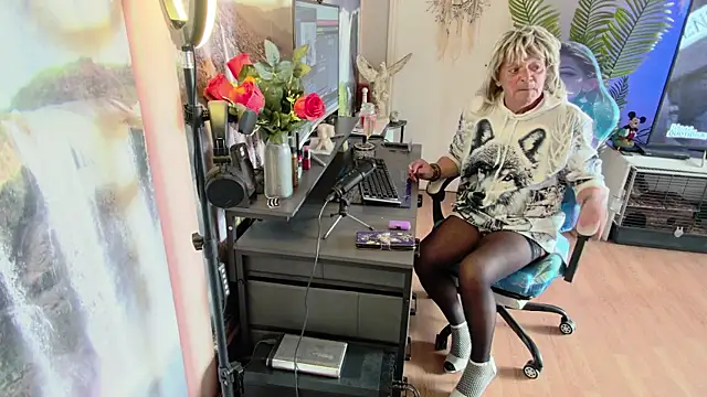 Anjela30 online show from 03-25-26, 03:33