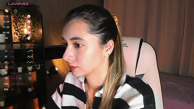 DarlaLike online show from 12-04-25, 03:38