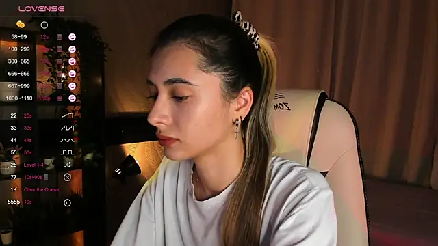 DarlaLike online show from 11-04-25, 03:43