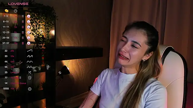 DarlaLike online show from 09-25-25, 04:07