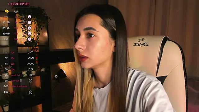 DarlaLike online show from 11-09-25, 03:32