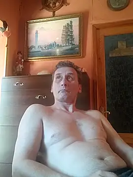 Snapshot of Viause_Kentauelle chatting on 05-25-26, 06:34 Viause Kentauelle online show from 05-25-26, 06:34