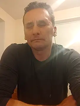 Viause Kentauelle online show from 02-25-25, 06:44