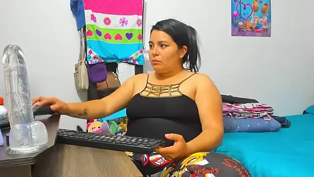Snapshot of yournaughtyandsexyprinces chatting on 09-14-25, 02:12 yournaughtyandsexyprinces online show from 09-14-25, 02:12