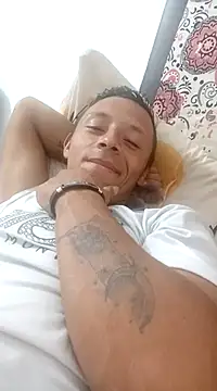 Snapshot of yournaughtyandsexyprinces chatting on 03-10-25, 03:45 yournaughtyandsexyprinces online show from 03-10-25, 03:45