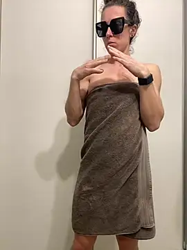 mrs  unknown online show from 03-31-26, 01:07