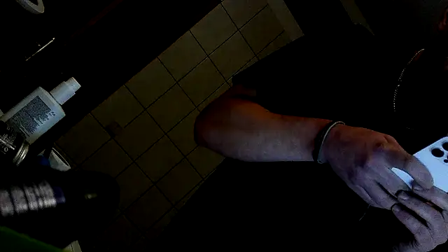 donhulio482 online show from 10-04-25, 03:30