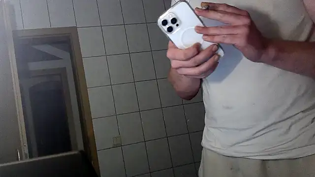 donhulio482 online show from 09-18-25, 01:08