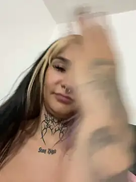 Snapshot of party-naugthysex chatting on 03-16-25, 01:07 party-naugthysex online show from 03-16-25, 01:07