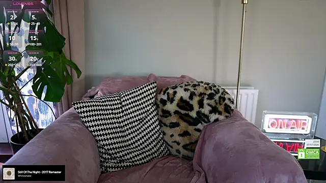 Snapshot of Billiexxox chatting on 07-07-26, 02:09 Billiexxox online show from 07-07-26, 02:09