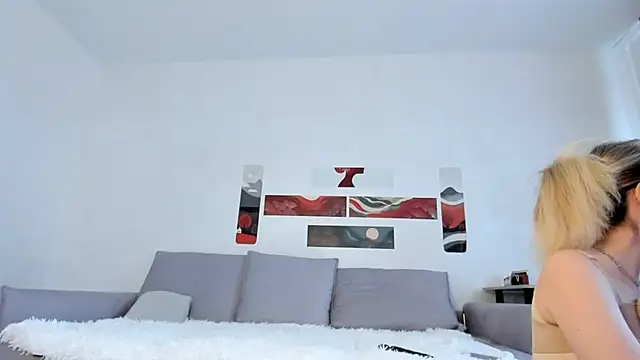 MiaThaine online show from 06-27-26, 03:34