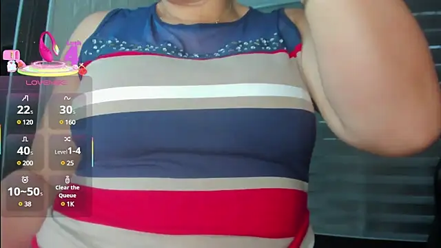 Snapshot of charlotte__G chatting on 03-05-25, 12:22 charlotte G online show from 03-05-25, 12:22