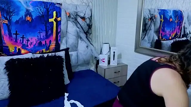 charlotte  G online show from 10-30-25, 11:52