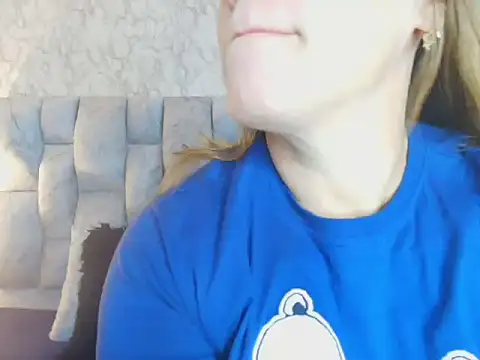 Snapshot of charlotte__G chatting on 09-19-25, 11:25 charlotte G online show from 09-19-25, 11:25