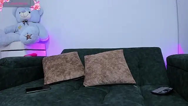 liz 25b online show from 02-22-26, 04:04