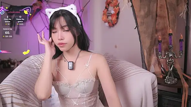 Miuzxc online show from 10-05-25, 07:54