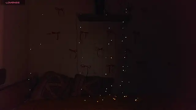 Snapshot of VoluptuousDreams chatting on 02-11-25, 06:11 VoluptuousDreams online show from 02-11-25, 06:11