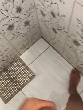 Snapshot of vintin21cm chatting on 09-08-25, 10:09 vintin21cm online show from 09-08-25, 10:09