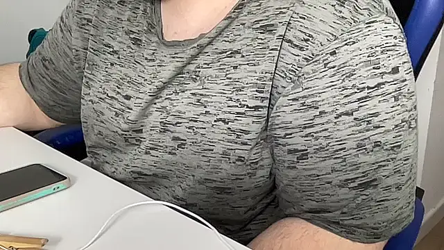 Rafa24324 online show from 04-13-26, 06:34