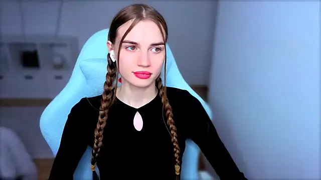 StellaLawless online show from 09-20-25, 10:26