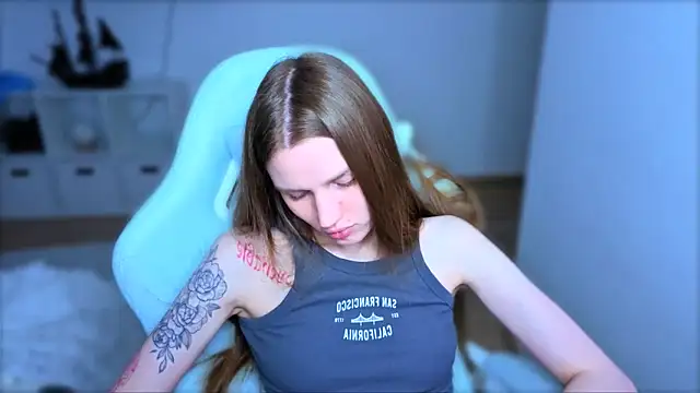 StellaLawless online show from 03-25-26, 12:22