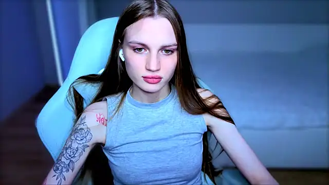 StellaLawless online show from 06-19-26, 08:36
