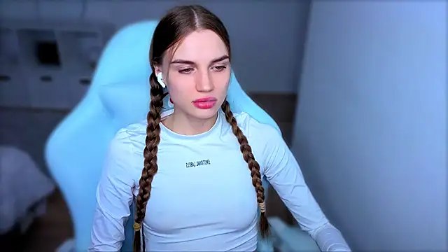 StellaLawless online show from 09-23-25, 09:11