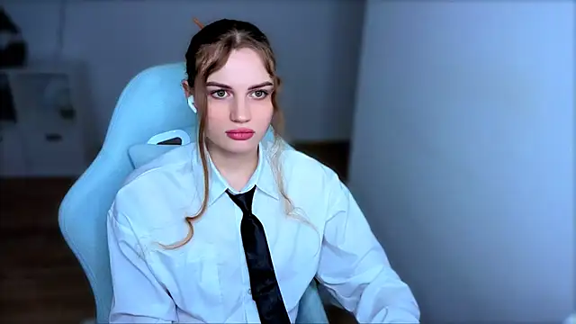 StellaLawless online show from 02-02-26, 08:41