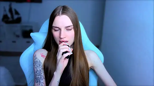 StellaLawless online show from 10-17-25, 08:32