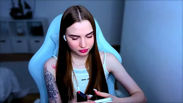 StellaLawless online show from 11-11-25, 07:58