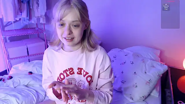 KatieMelone online show from 02-15-26, 01:28