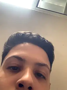 matheuszk 007 online show from 10-26-25, 03:34