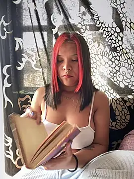 Snapshot of Kimber_666 chatting on 02-08-25, 04:46 Kimber 666 online show from 02-08-25, 04:46